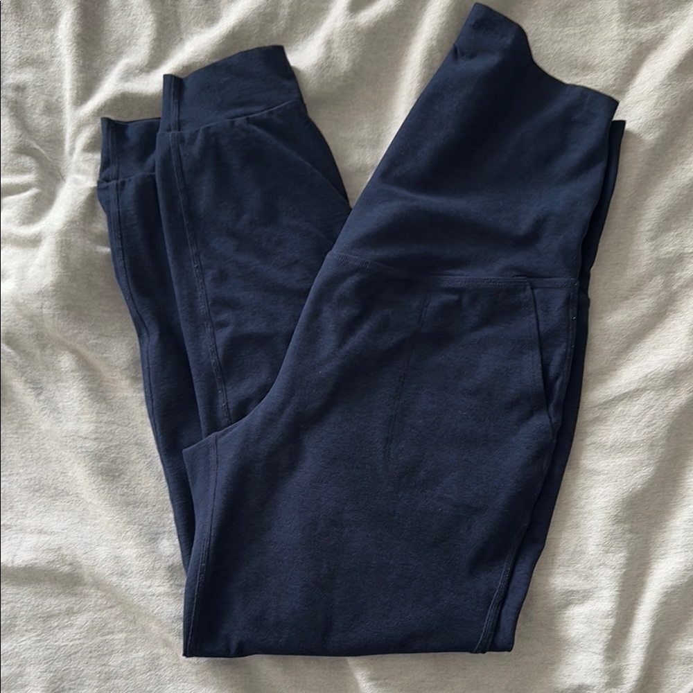 Spacedye Beyond the Bump (Beyond Yoga)
Maternity Midi Jogger - Nocturnal Navy
